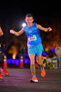 BIB: 141, 40264
                            <button type="button" onclick="openModal(21555974)" class="btn btn-primary btn-sm float-right btn-popup" data-toggle="modal" data-target=".modal-high-quality">
                        <i class="fas fa-shopping-cart"></i> Add to Cart
                    </button>
                                            <button type="button" onclick="isThisMe(21555974, true)" class="btn btn-success btn-sm float-right btn-popup btn-isme hidden" data-toggle="tooltip" data-placement="bottom" title="นี่คือรูปของคุณใช่ไหม คลิกที่นี่เพื่อเอาเข้าอัลบั้ม">
                        <i class="fas fa-plus"></i> Add to album
                    </button>
                    <button type="button" onclick="isThisMe(21555974, false)" class="btn btn-warning btn-sm float-right btn-popup btn-isnotme hidden">
                        <i class="fas fa-ban"></i> Remove from album
                    </button>